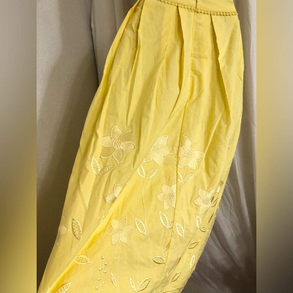 Avec les filles yellow floral embroidered crop top and midi skirt size XS new - Picture 8 of 15